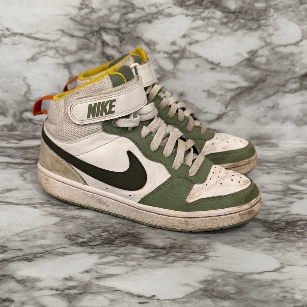 Nike Court Borough Mid 2